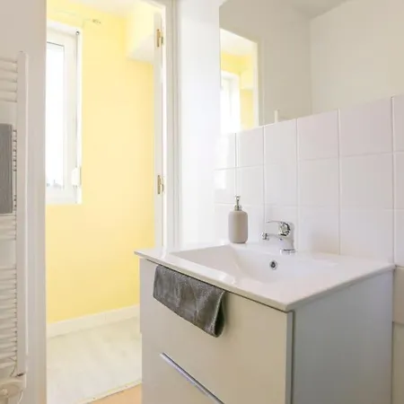 Sans Vis-a-vis Proche Du Centre-ville Апартаменты