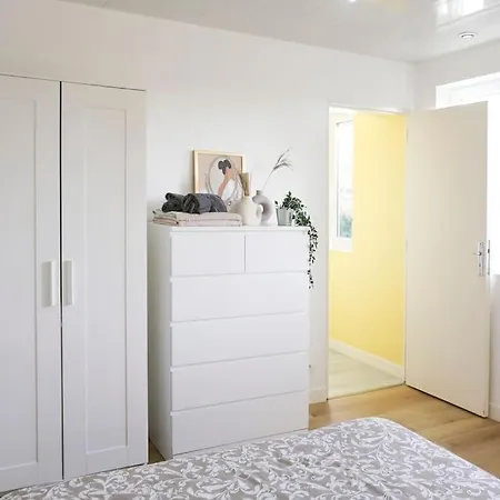 Sans Vis-a-vis Proche Du Centre-ville Апартаменты *