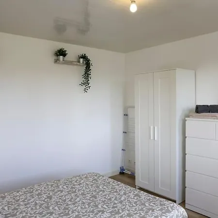 Апартаменты Sans Vis-a-vis Proche Du Centre-ville